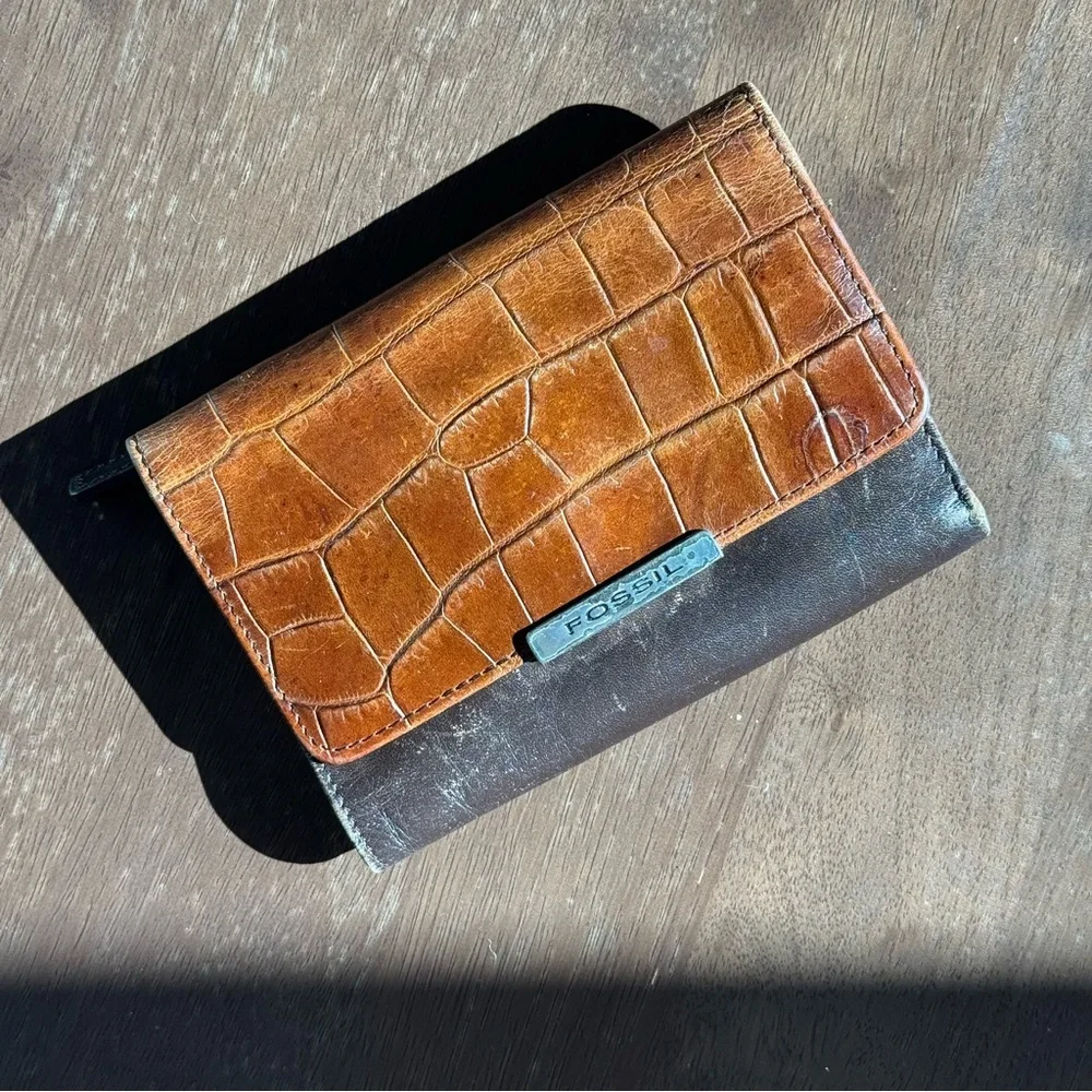 Vtg Fossil Women’s Leather Wallet – Brown Croc Embossed Two-Tone